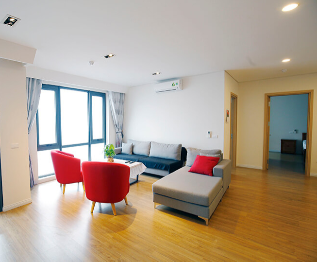 High floor 3 bedroom apartment for rent in Mipec Tower, Long Bien 