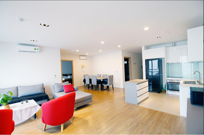 High floor 3 bedroom apartment for rent in Mipec Tower, Long Bien