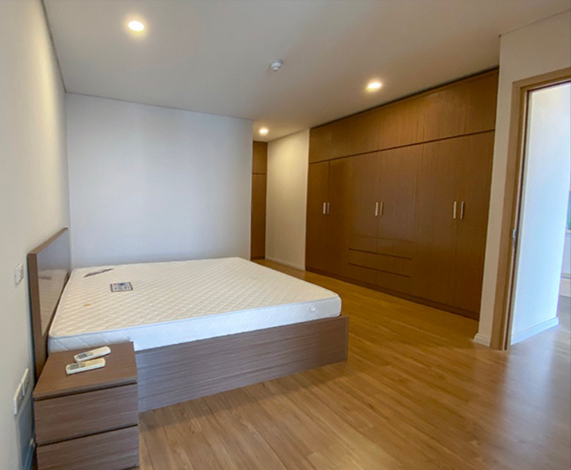 Mipec 2 bedroom apartment for rent near The International French School 