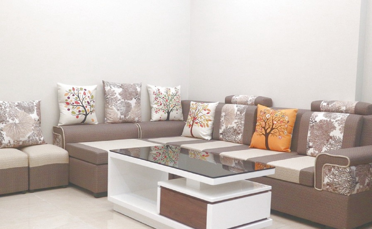 Prime location – Beautiful furniture