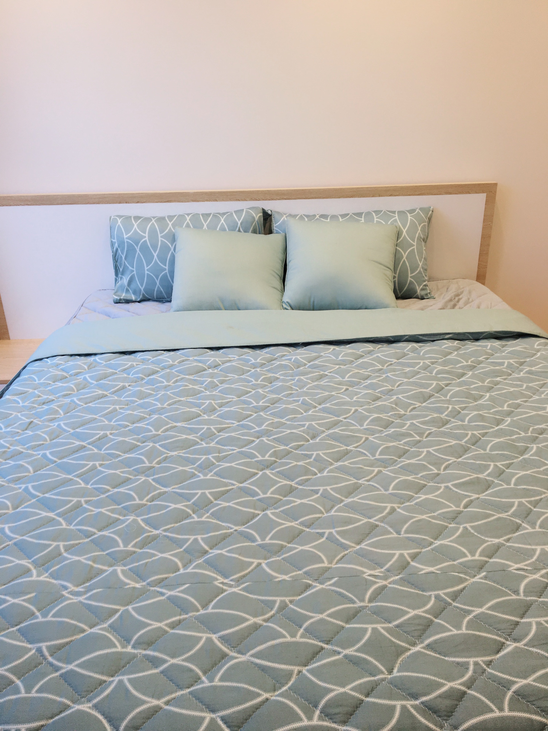 Brandnew Apartment in Hongkong Tower 