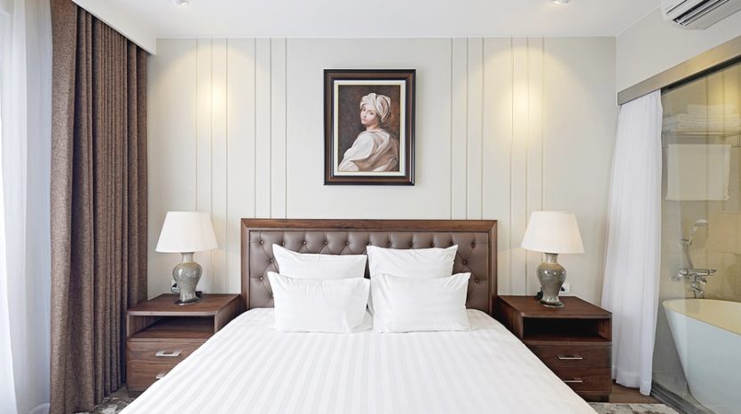 Luxury apartment in Hoa Ma Str. 