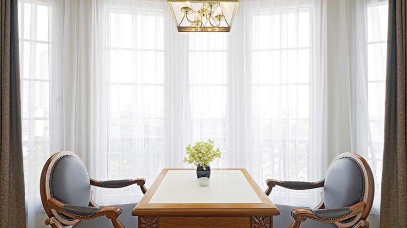 Luxury apartment in Hoa Ma Str. 