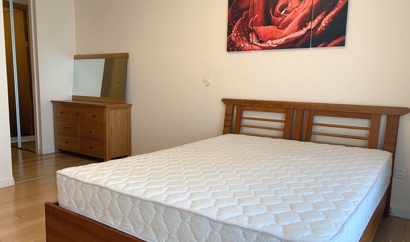 Good quality 03 bedroom apartment 