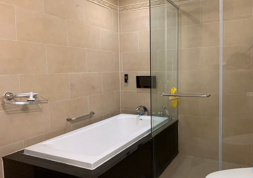 Big 3-bedroom apartment for rent 