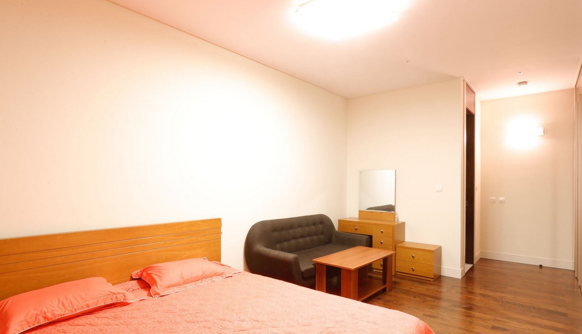 Amazing 3- bedroom Apartment 