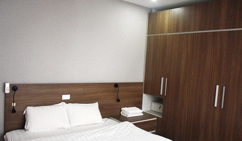 Seviced apartment with fully furnished 