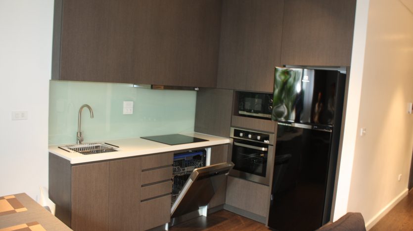 Nice serviced apartment with 02 bedrooms 