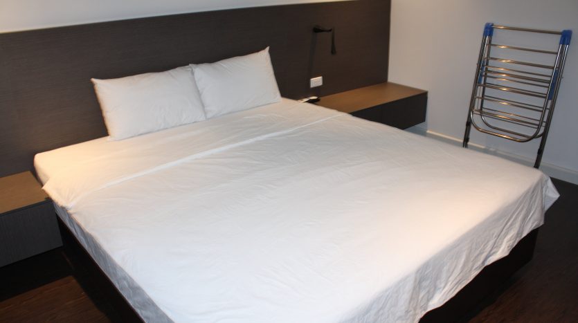 Nice serviced apartment with 02 bedrooms 