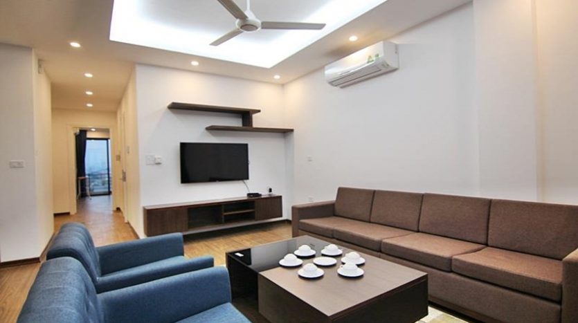 Bright, airy, modern 2 bedroom apartment