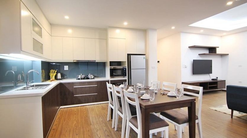 Bright, airy, modern 2 bedroom apartment 