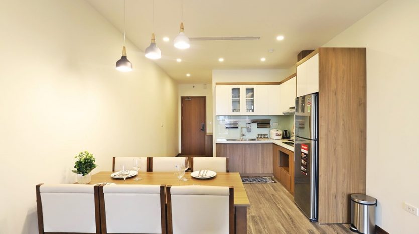 Modern 2 bedroom apartment in Tay Ho Str. 
