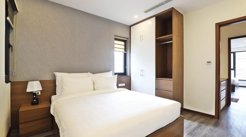 Modern 2 bedroom apartment in Tay Ho Str. 