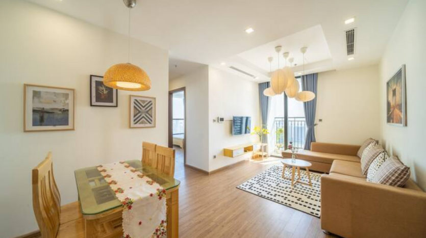 Spacious lake view apartment for rent 